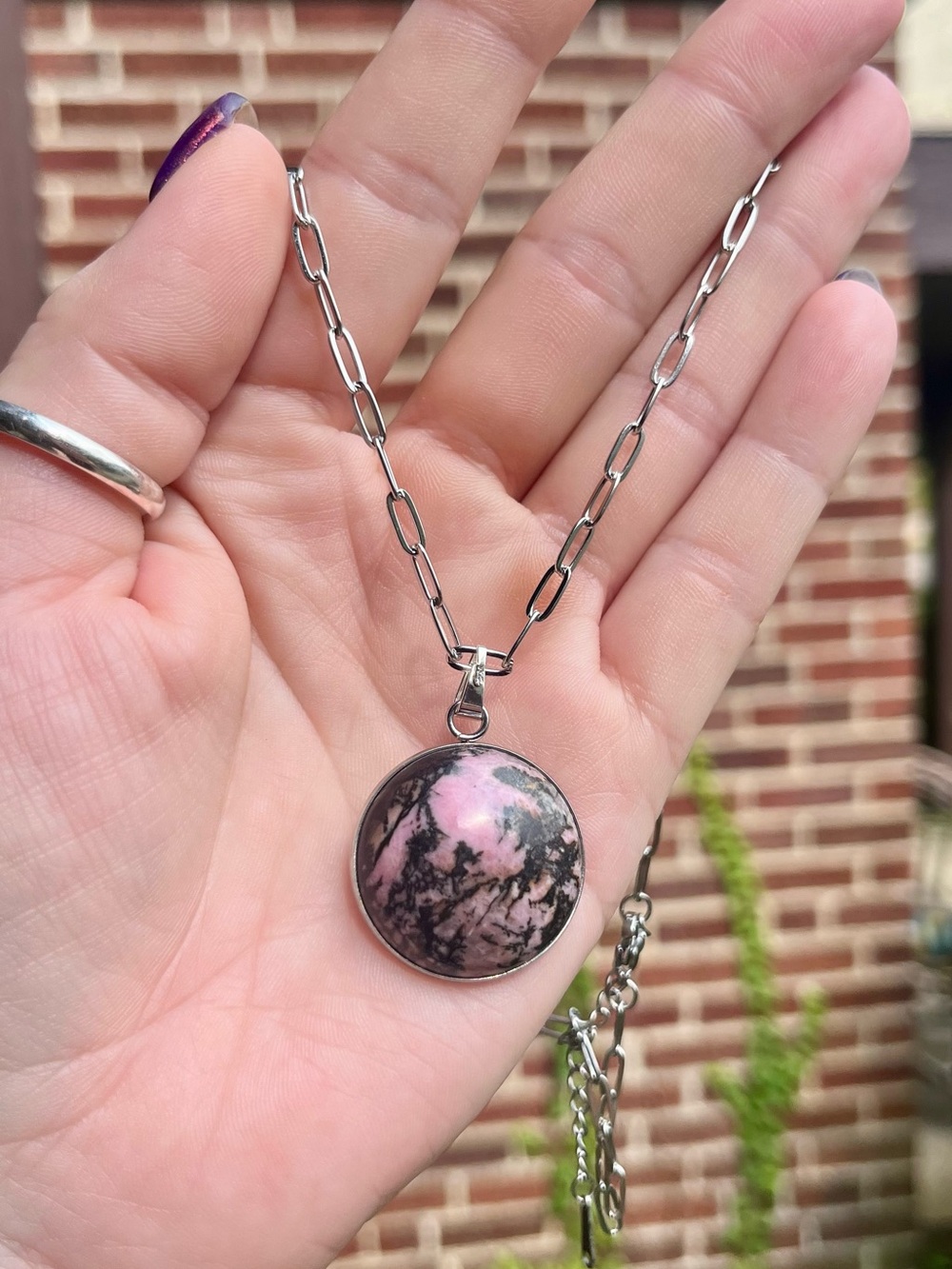 Rhodonite Round Pendant Necklace - Pink Black paper clip chain